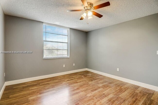 Foto del edificio - 1798 NW 55th Ave