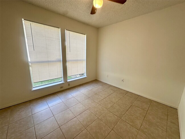 Foto del edificio - 11506 Meadow Pines Ct
