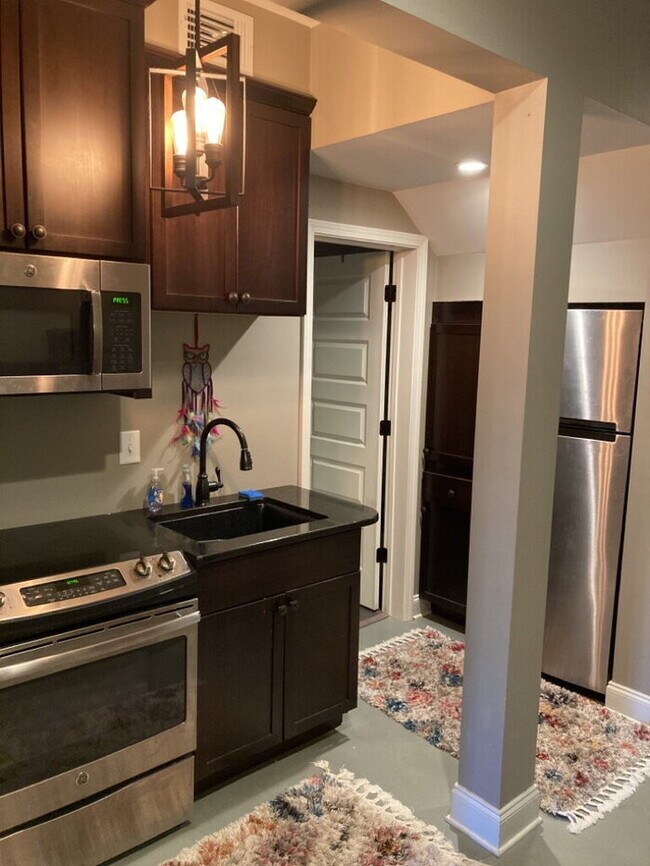 Foto del edificio - Charming 1-Bedroom Retreat in Simpsonville – Perfect for Cozy Living!