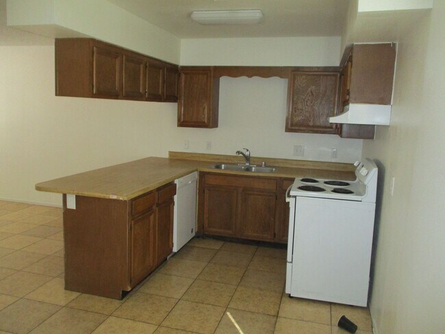Foto del edificio - 2209 N Jones Blvd
