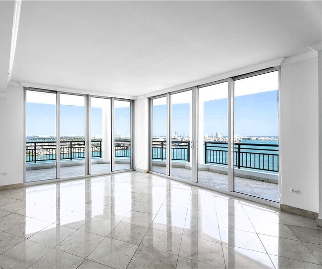 Foto del edificio - 848 Brickell Key Dr