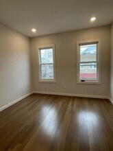 Building Photo - 107 Magazine St