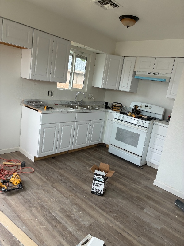 Building Photo - 515 O St