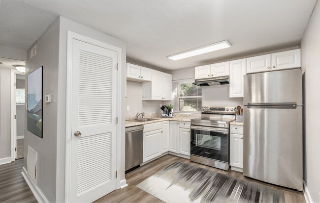 Building Photo - University Gardens I LP