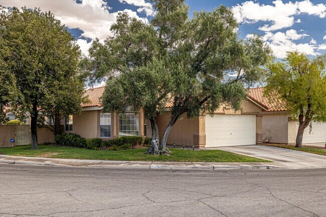 Foto del edificio - Henderson - single story 3 bedroom / 2 bat...