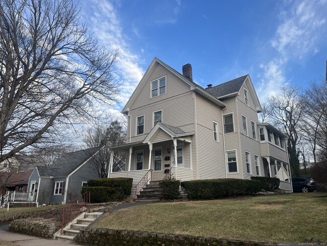 Foto del edificio - 128 S Whittlesey Ave