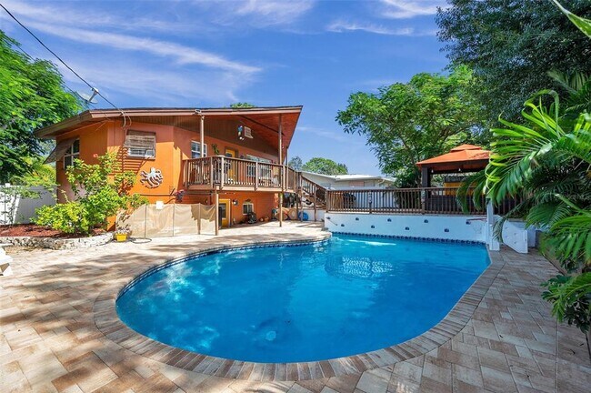 Foto del edificio - 1261 12th Ct SW