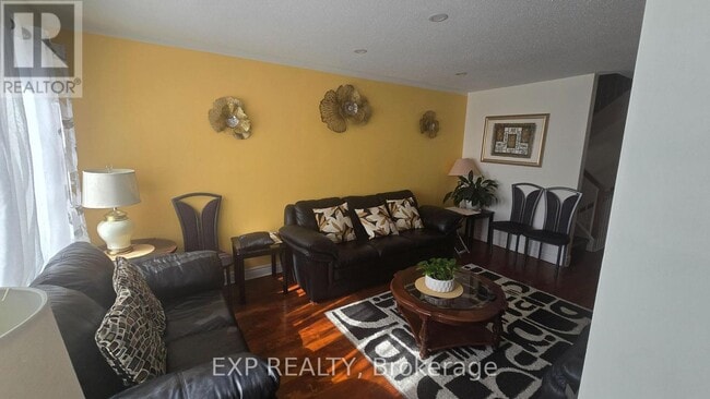 Building Photo - 1052 Candlewood St