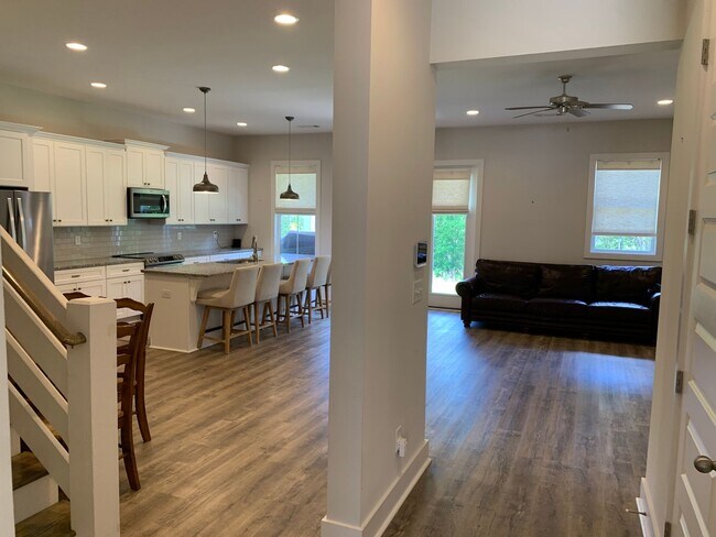 Foto del edificio - Owens Crossing Townhome