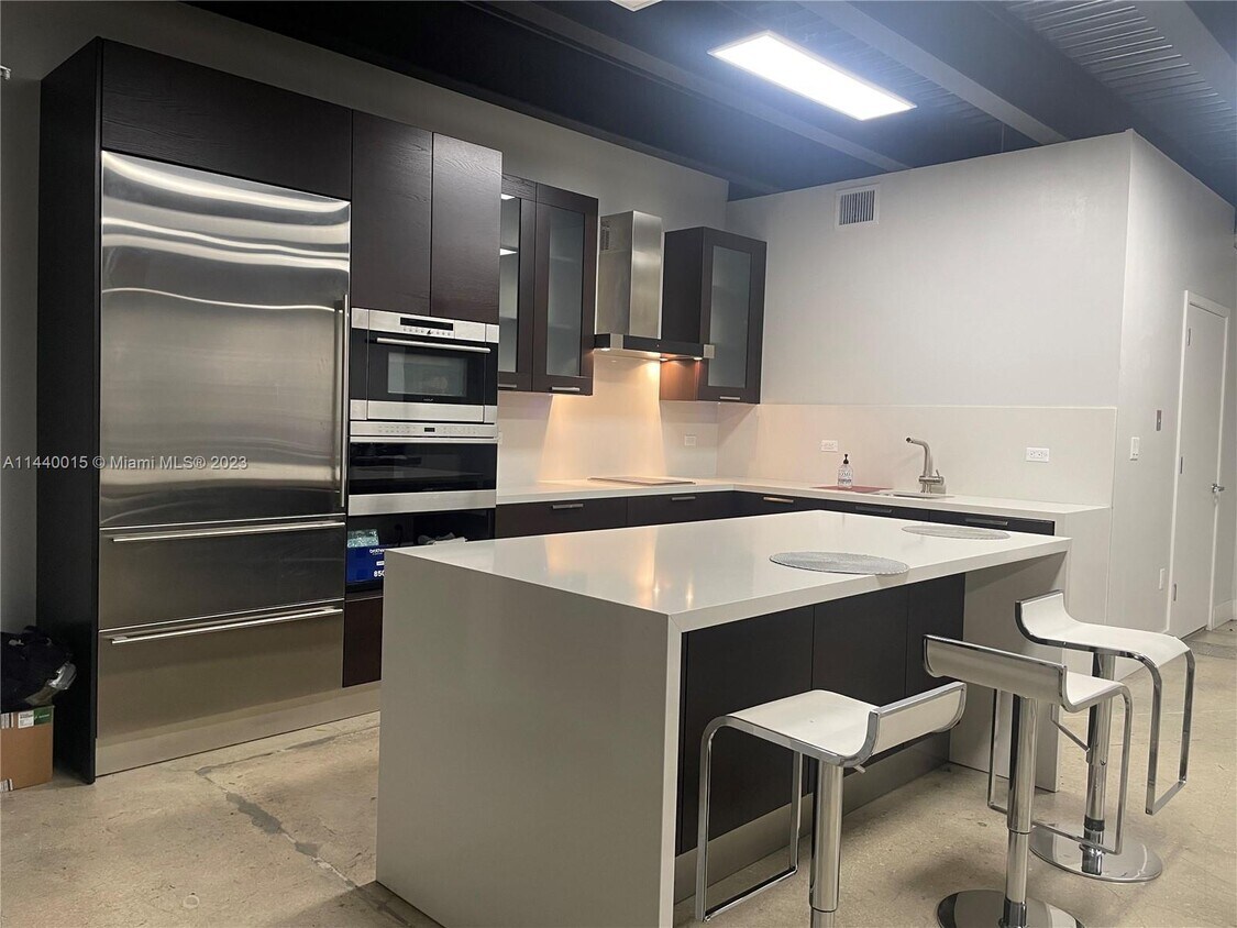 Foto principal - 3803 NW 125th St