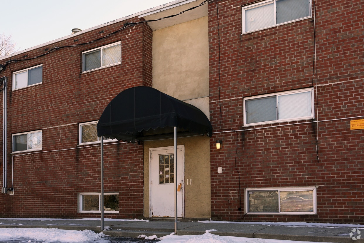 Building Photo - Laurene Gardens Condominiums