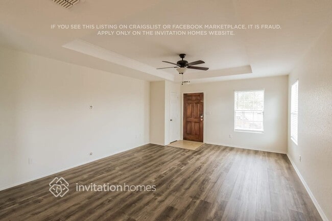 Building Photo - 27305 Paraiso Manor