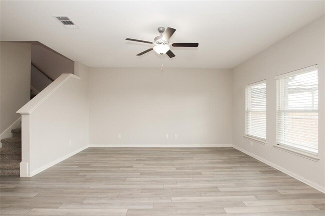 Building Photo - 217 Star Spangled Dr