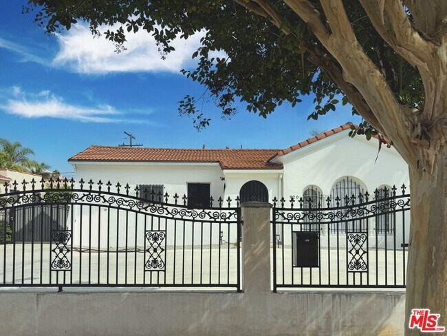 Foto del edificio - 920 Cochran Ave