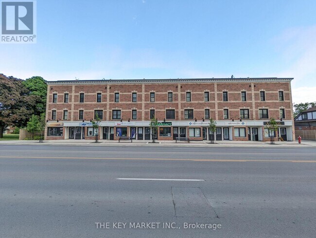Building Photo - 760-760 Lakeshore Rd E