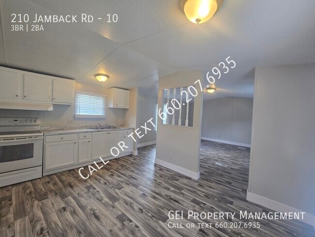 Foto del edificio - 210 Jamback Rd
