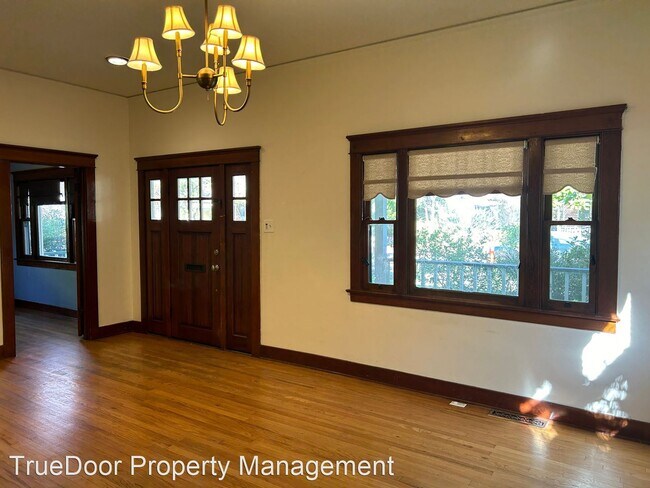 Foto del edificio - 3 br, 2 bath House - 14 Grant St.