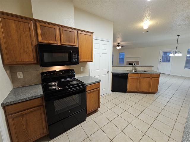 Foto del edificio - 212 Enchanted Ct