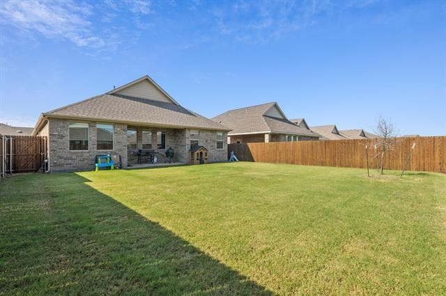 Building Photo - 1701 Lake Grove Dr