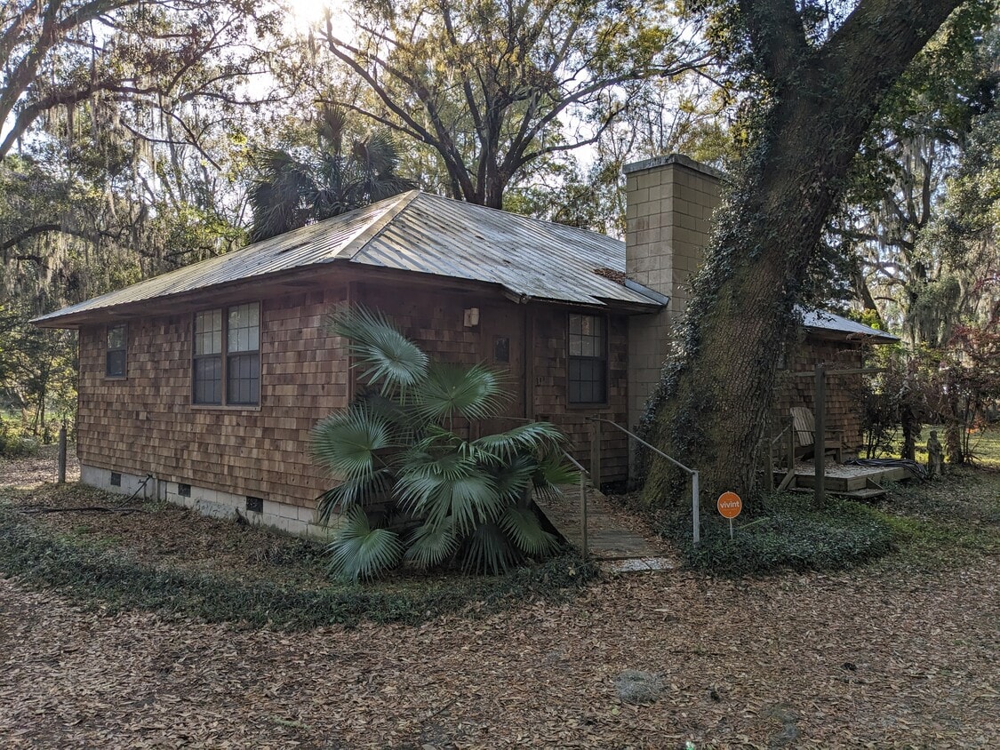 Exterior de la casa - 129 Hindman Ln