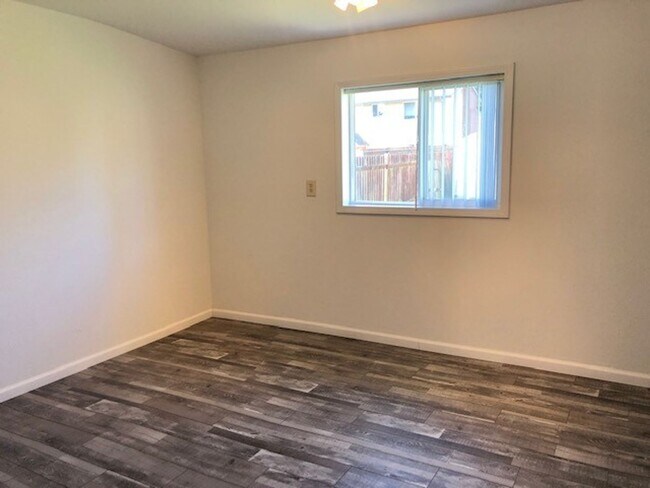 Building Photo - New 1 Bedroom 1 Bath Mother in law in Everett