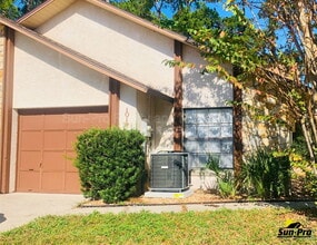 Building Photo - 1019 Fox Trace Ct