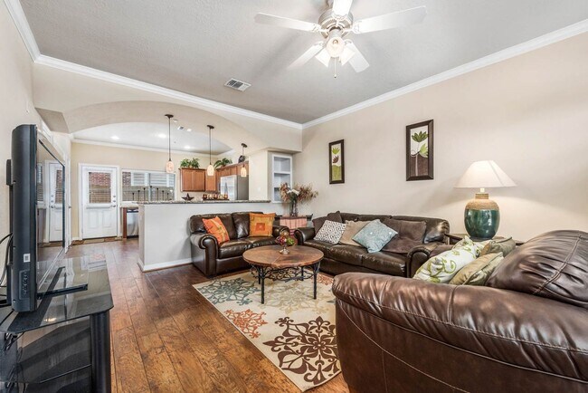Foto del edificio - August 2024 Pre-lease! Spacious 1 Bed 1 Ba...