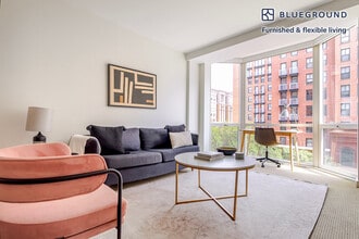 Building Photo - 420 7th St NW