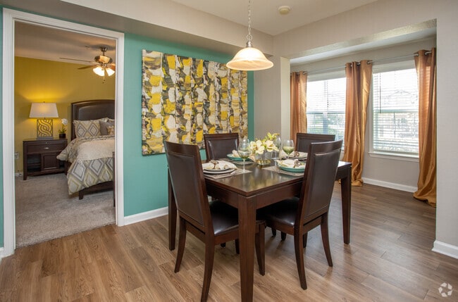 !BR,1BA-878SF - Westcott Apartments