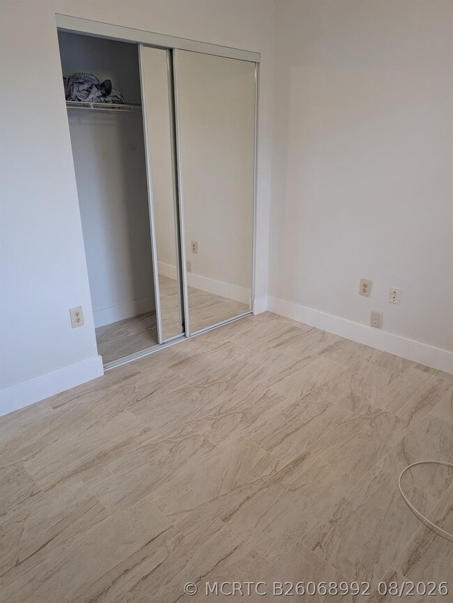Building Photo - 9851 SW 117th Ct
