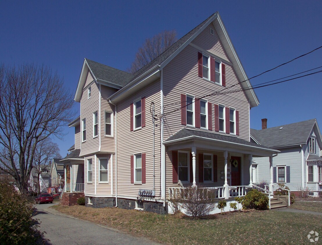 Primary Photo - 104 Broadway