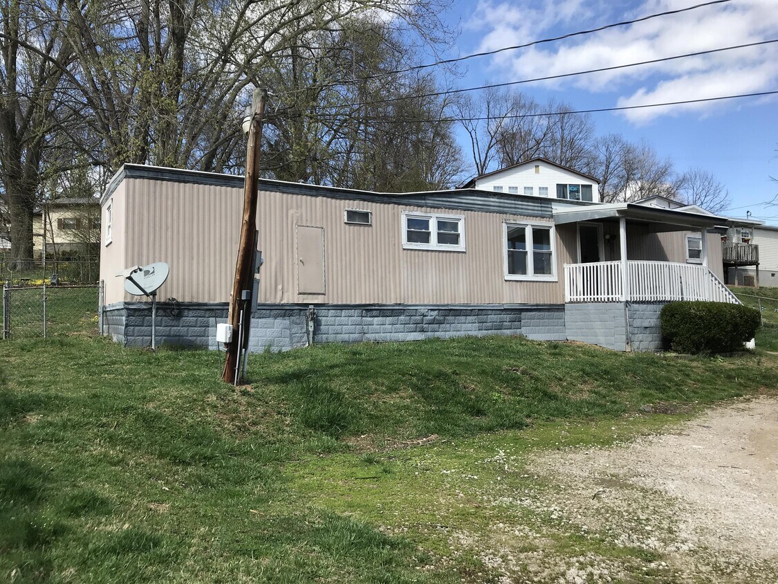 Primary Photo - 965 Lincoln Dr