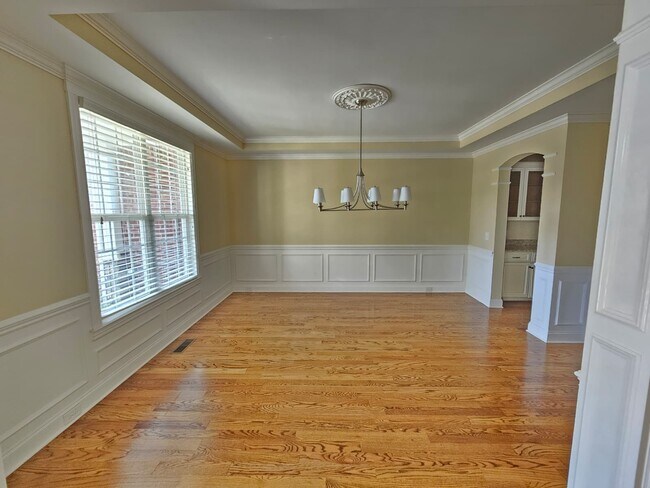 Foto del edificio - 1530 Bledsoe Ln