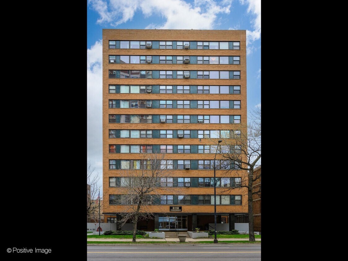 Foto principal - 6118 N Sheridan Rd