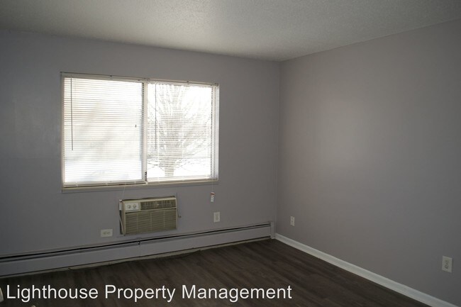 Building Photo - 941 Hardwick Dr SE