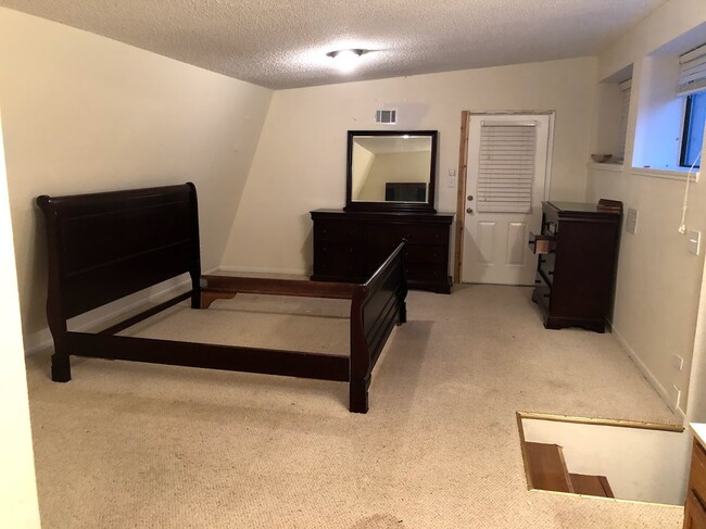 Foto del edificio - 13406 Vista Oaks Dr