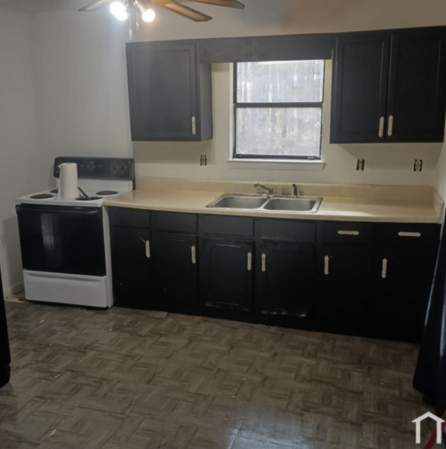 Foto del edificio - 326 Coleman Ln