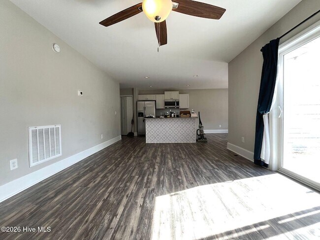 Foto del edificio - 203 S Pine St