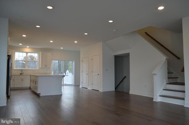 Foto del edificio - 113 FRED CLARK Dr