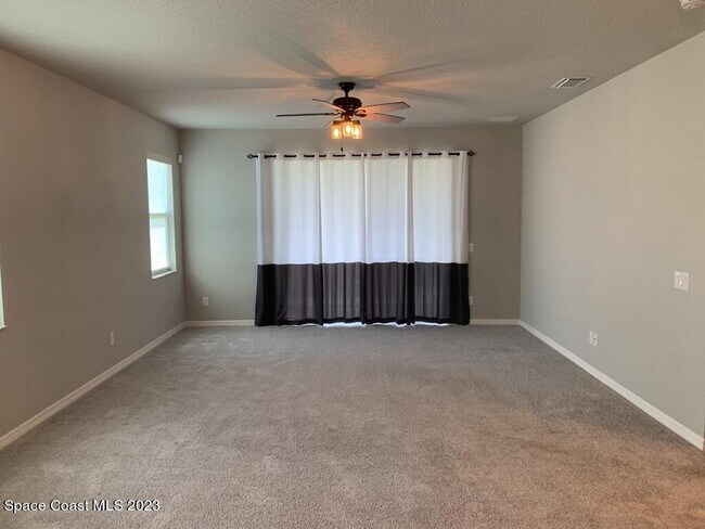 Foto del edificio - 2831 Casterton Dr