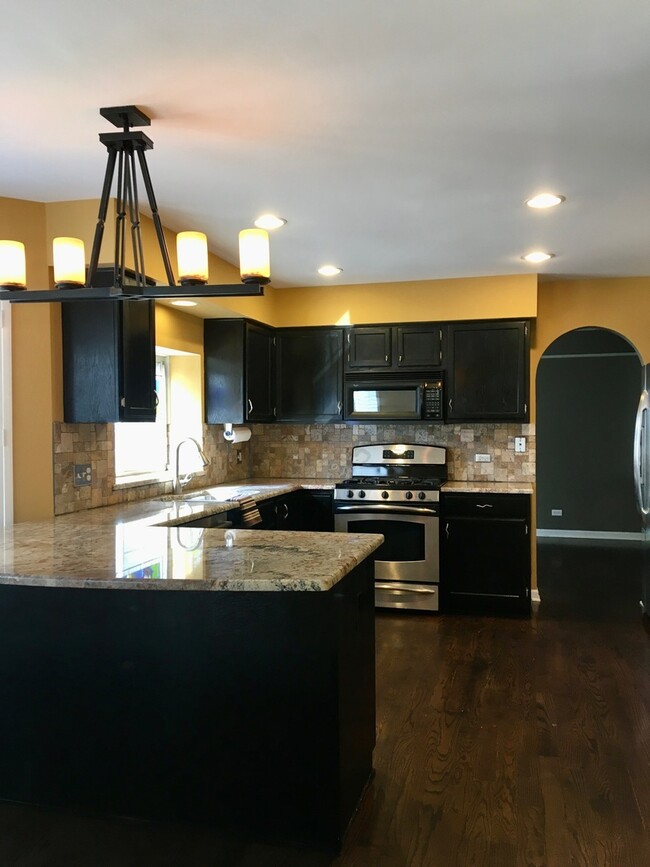 Building Photo - 459 Rock Hall Cir