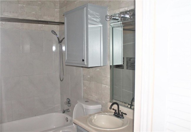 Foto del edificio - 2110 Randy Snow Rd