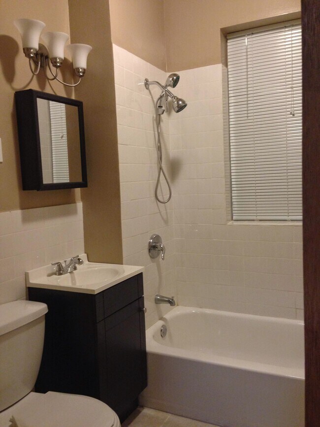 Bathroom - 2626 W 23rd St