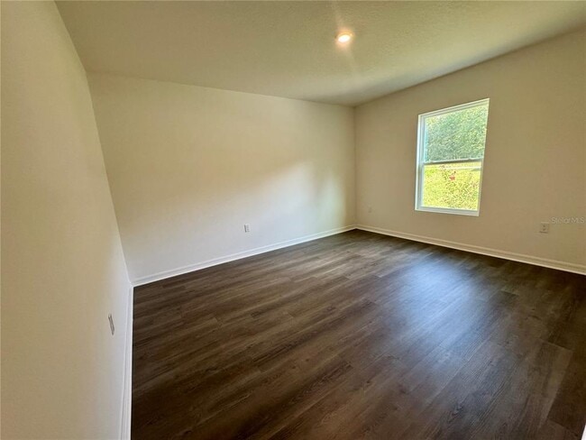 Foto del edificio - 3046 E Glenn St