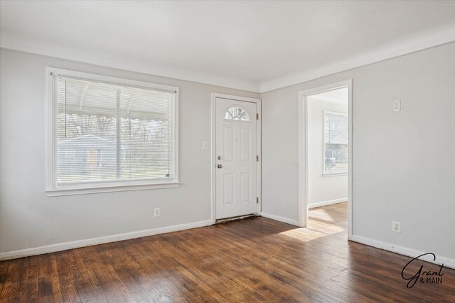 Foto del edificio - 2 bedroom - 2 bath - Detroit gem - $1200