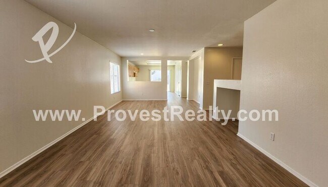 Foto del edificio - 14471 Queen Valley Rd