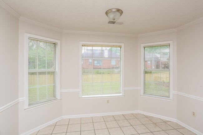 Foto del edificio - 4111 Meadow Ct Dr