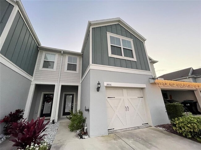 Foto del edificio - 3806 Grassland Dr