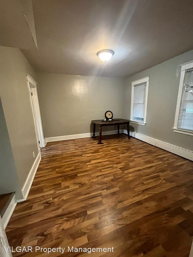 Building Photo - 4 br, 1 bath House - 4941 Tod