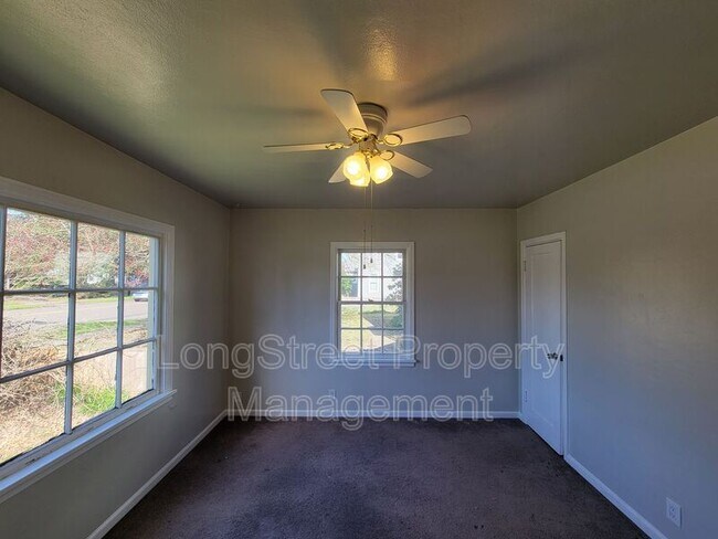 Foto del edificio - 517 NW 9th St